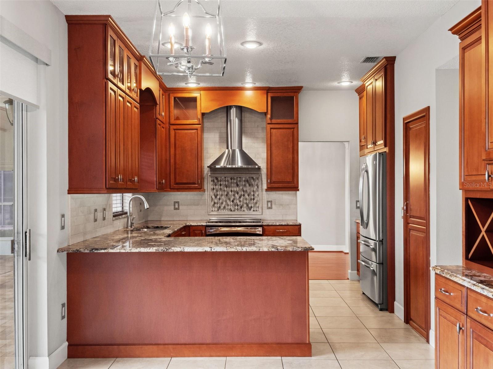 2394 HUNTINGDALE LN, OVIEDO, FL, 32765