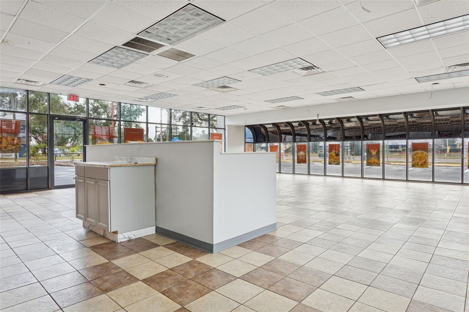 6620 E DR MARTIN LUTHER KING JR BLVD, TAMPA, FL, 33619