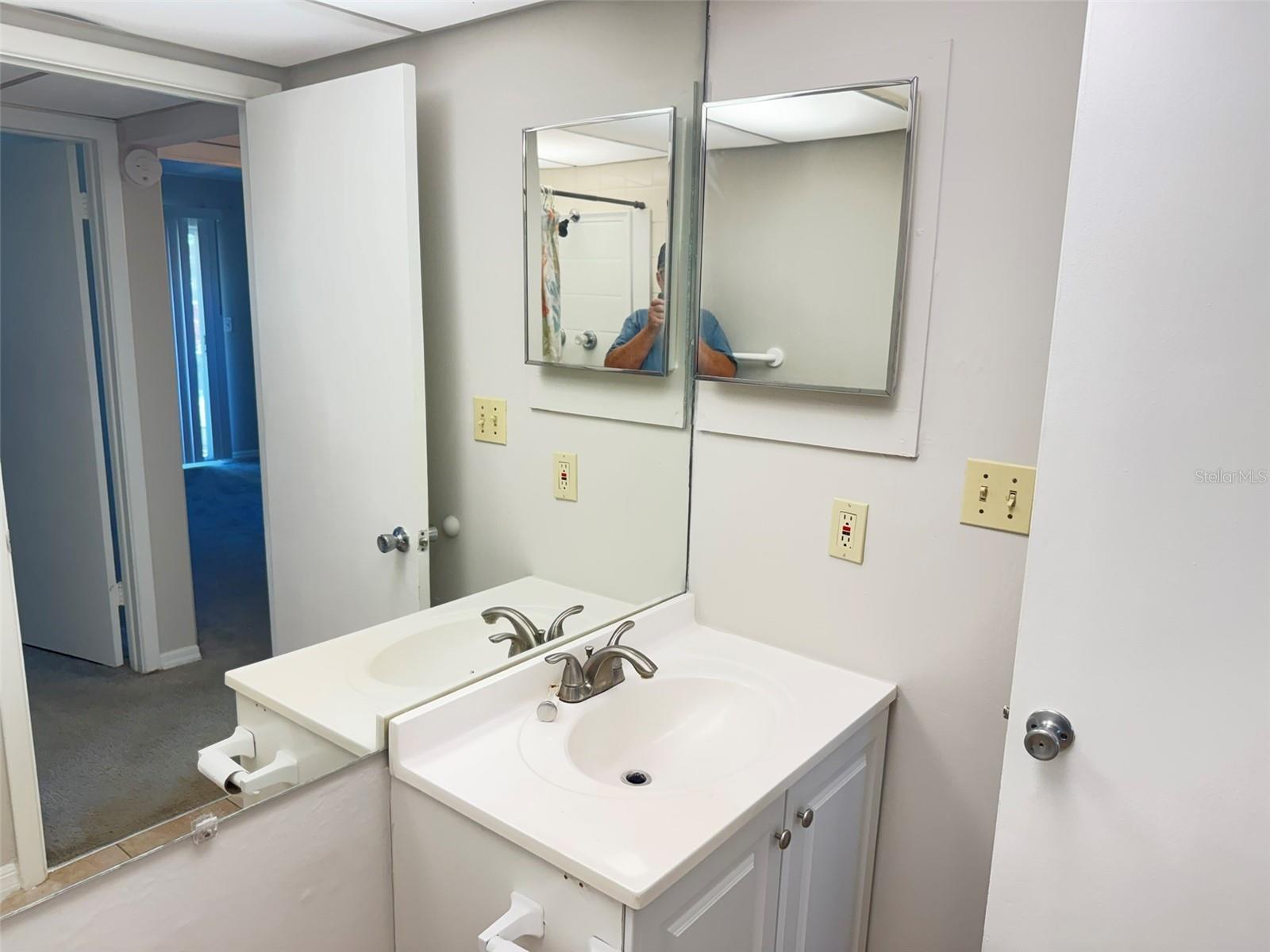 201 KINGS BLVD #5, SUN CITY CENTER, FL, 33573