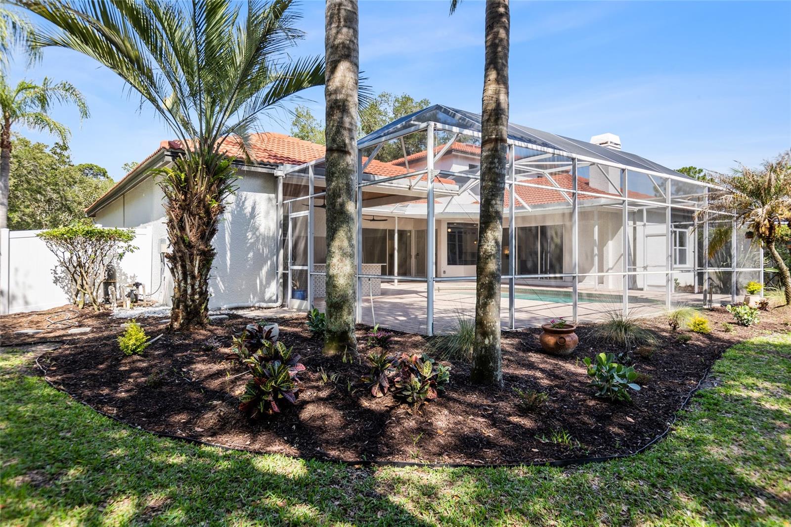 1534 E LAKE WOODLANDS PKWY, OLDSMAR, FL, 34677