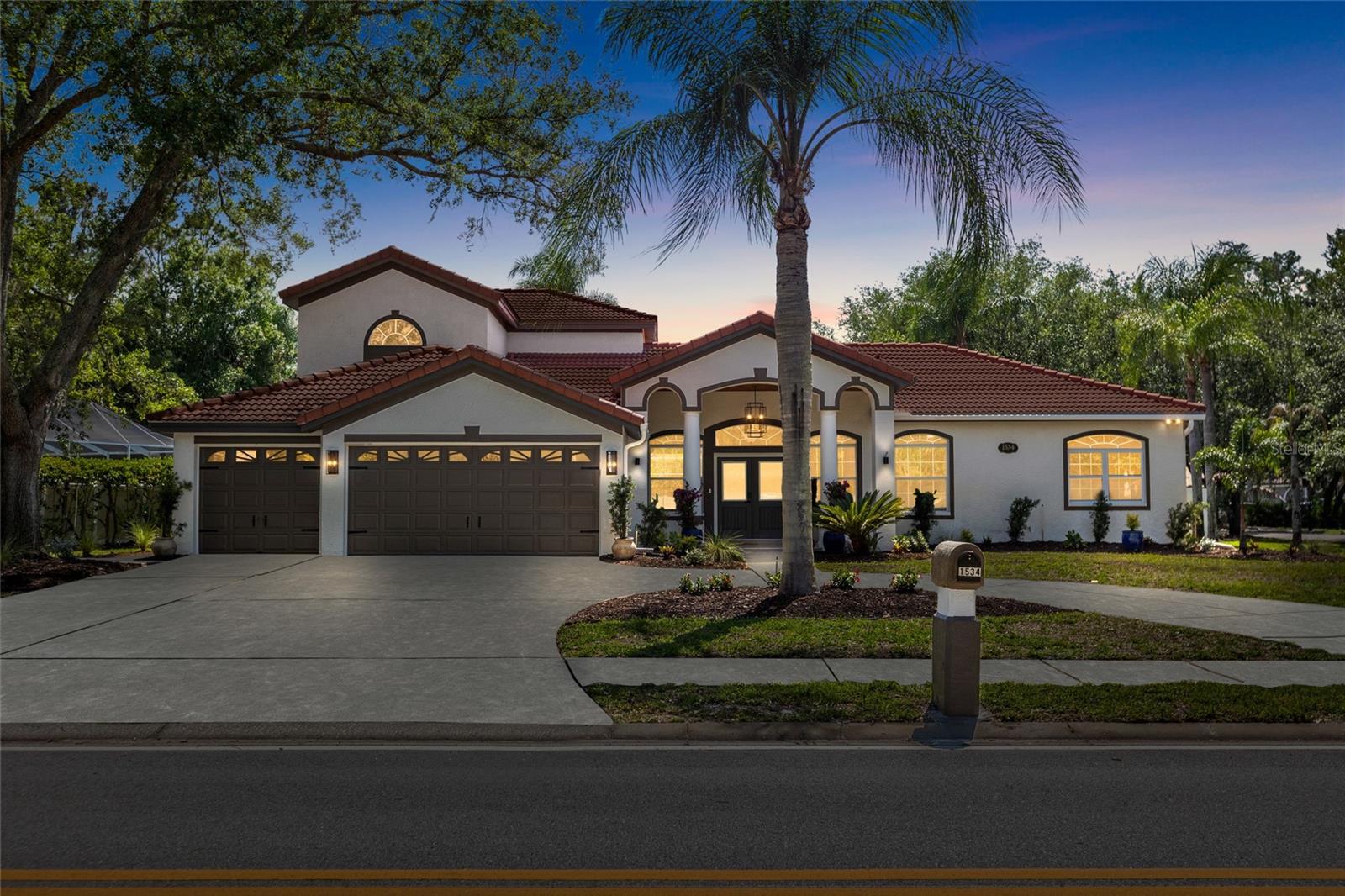 1534 E LAKE WOODLANDS PKWY, OLDSMAR, FL, 34677