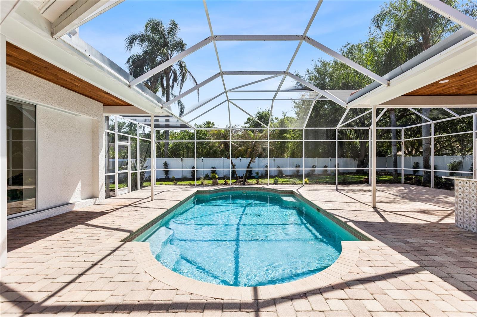 1534 E LAKE WOODLANDS PKWY, OLDSMAR, FL, 34677