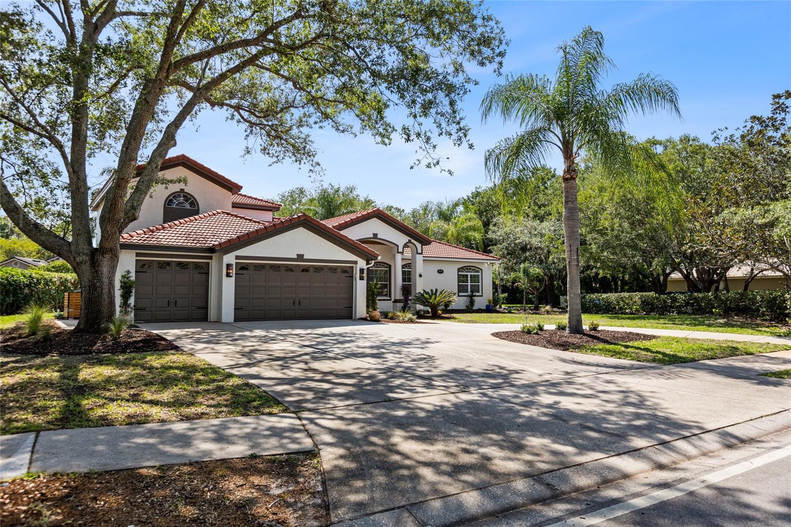 1534 E LAKE WOODLANDS PKWY, OLDSMAR, FL, 34677