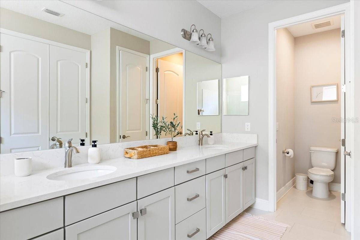 2017 WOODLEAF HAMMOCK CT, BRADENTON, FL, 34211