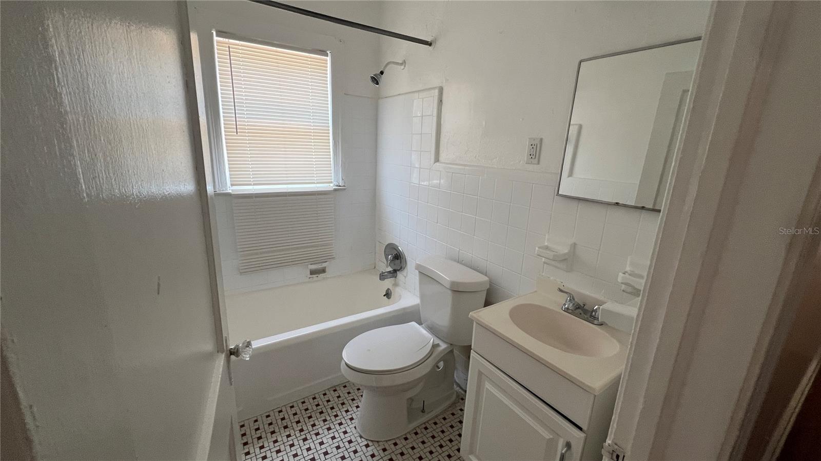 735 GROVE ST N, ST PETERSBURG, FL, 33701