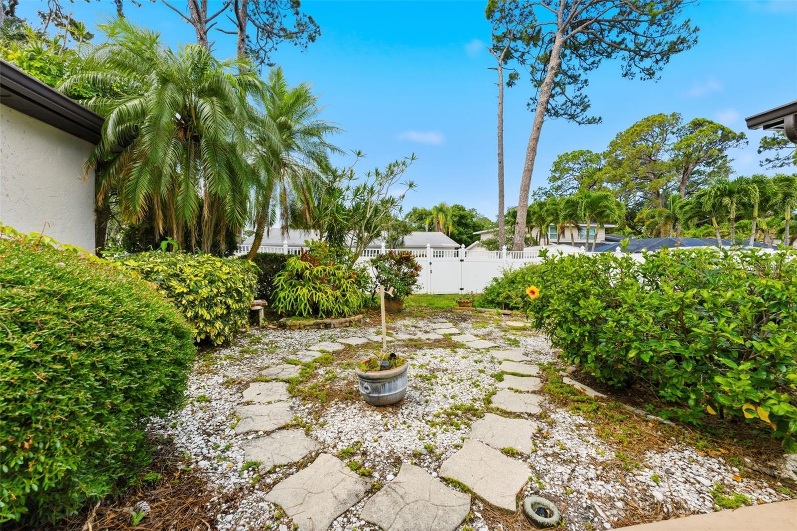 14212 84TH TER, SEMINOLE, FL, 33776