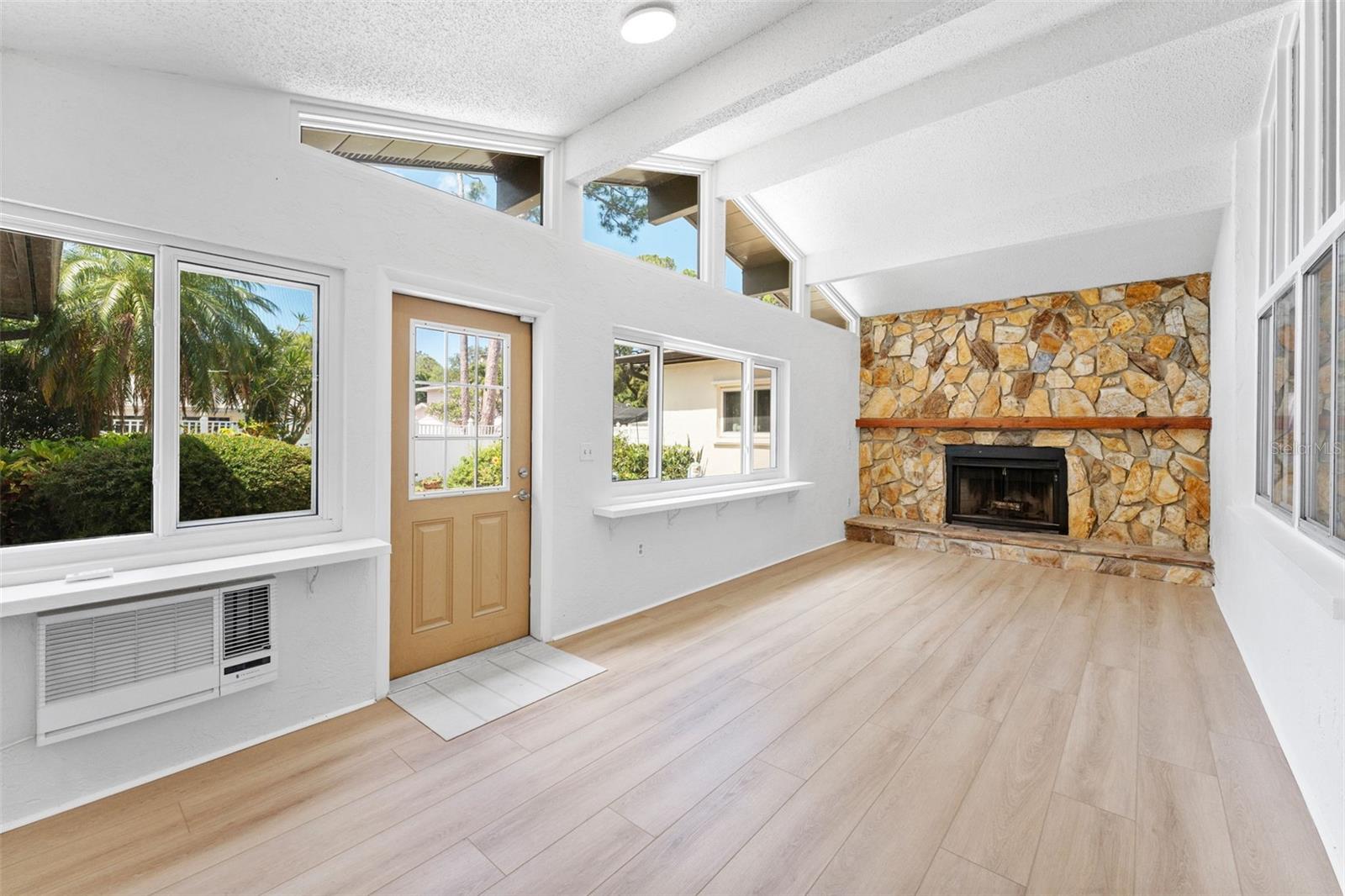 14212 84TH TER, SEMINOLE, FL, 33776