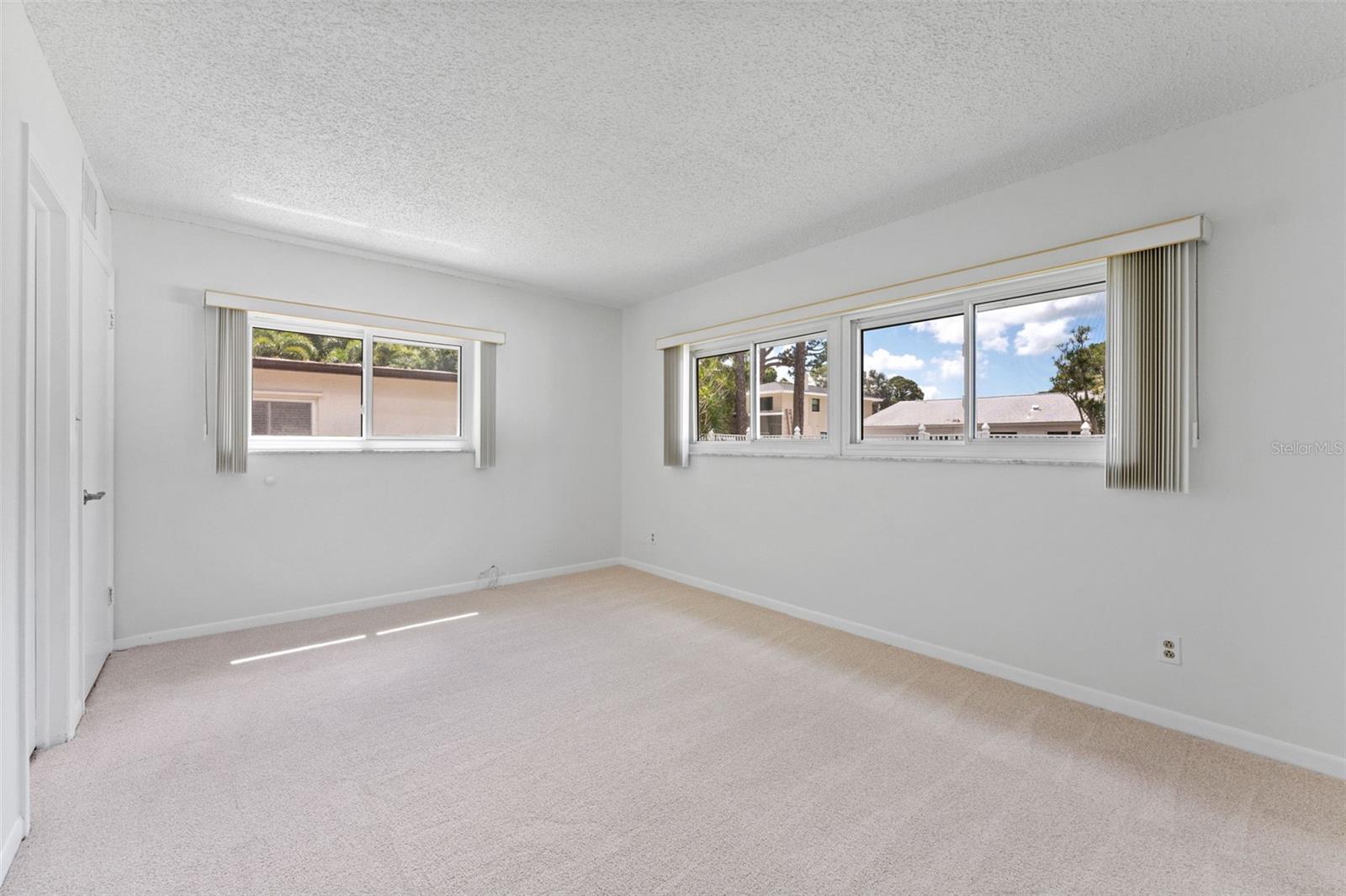 14212 84TH TER, SEMINOLE, FL, 33776