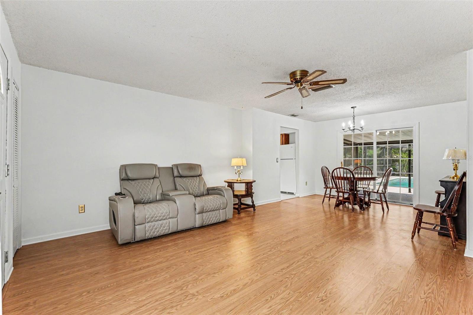 2022 LANCE CT, DOVER, FL, 33527