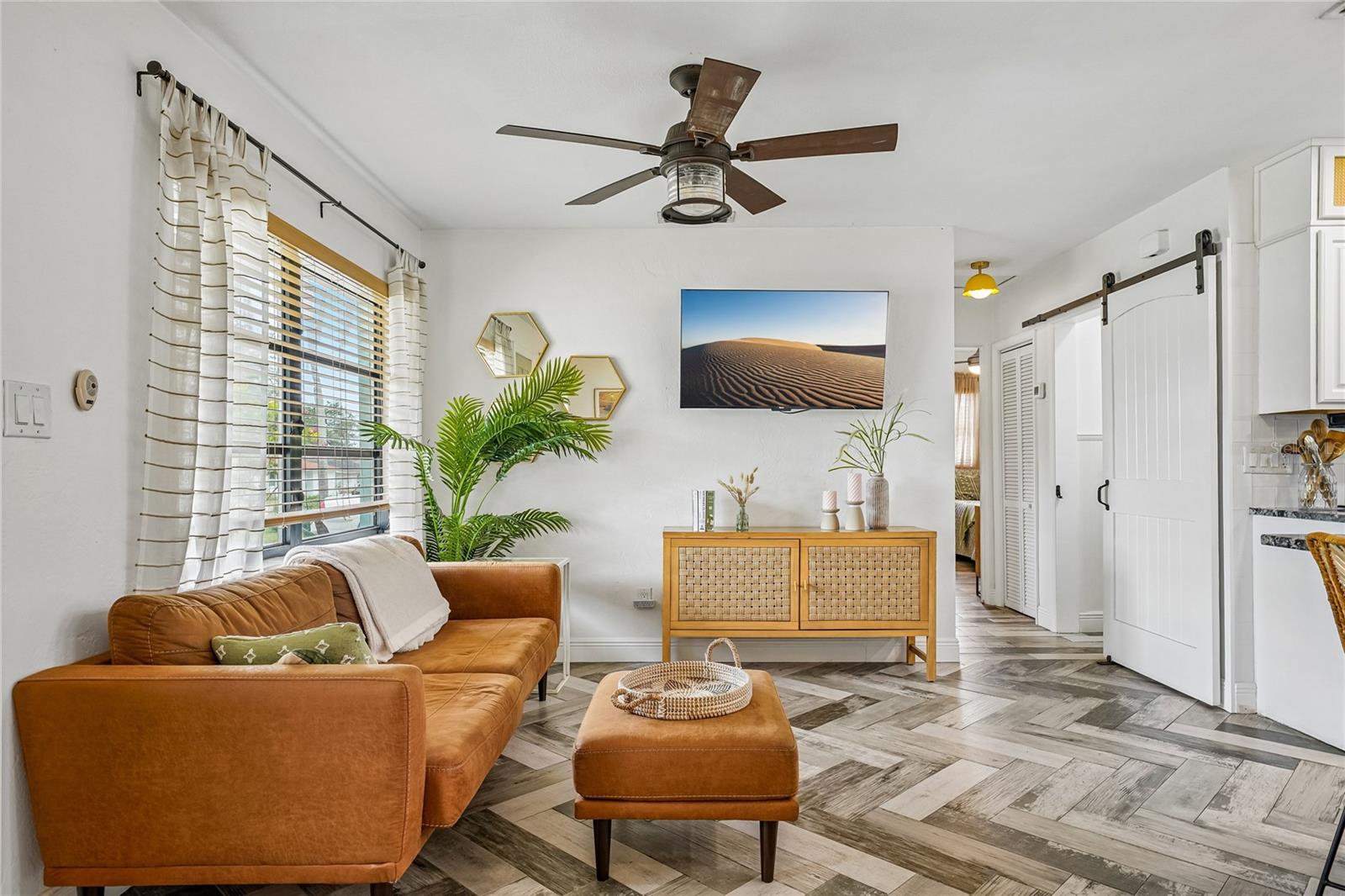 5201 11TH AVE N, ST PETERSBURG, FL, 33710