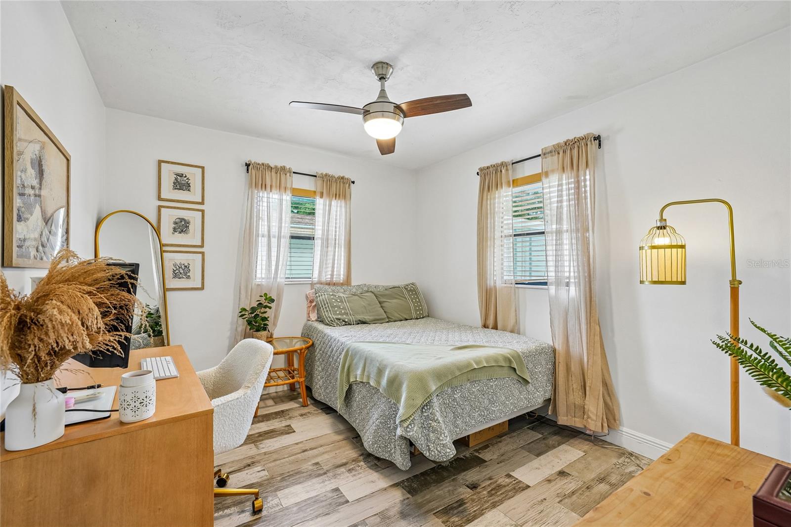 5201 11TH AVE N, ST PETERSBURG, FL, 33710