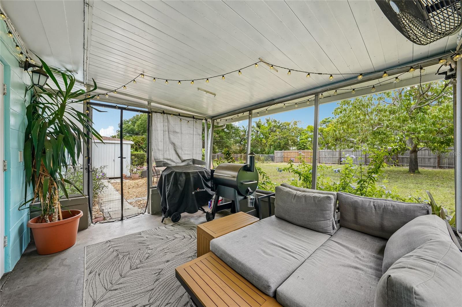5201 11TH AVE N, ST PETERSBURG, FL, 33710