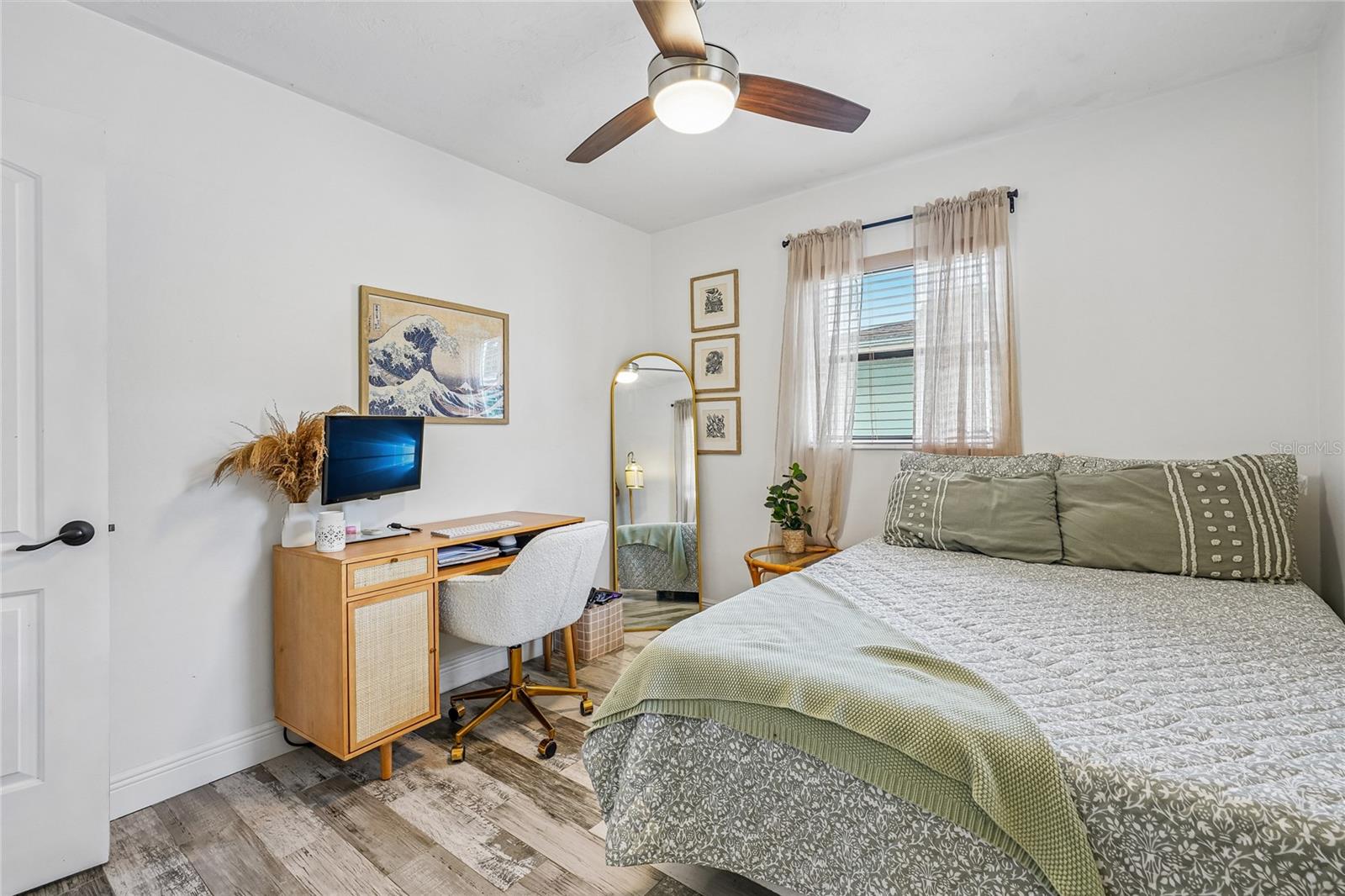 5201 11TH AVE N, ST PETERSBURG, FL, 33710