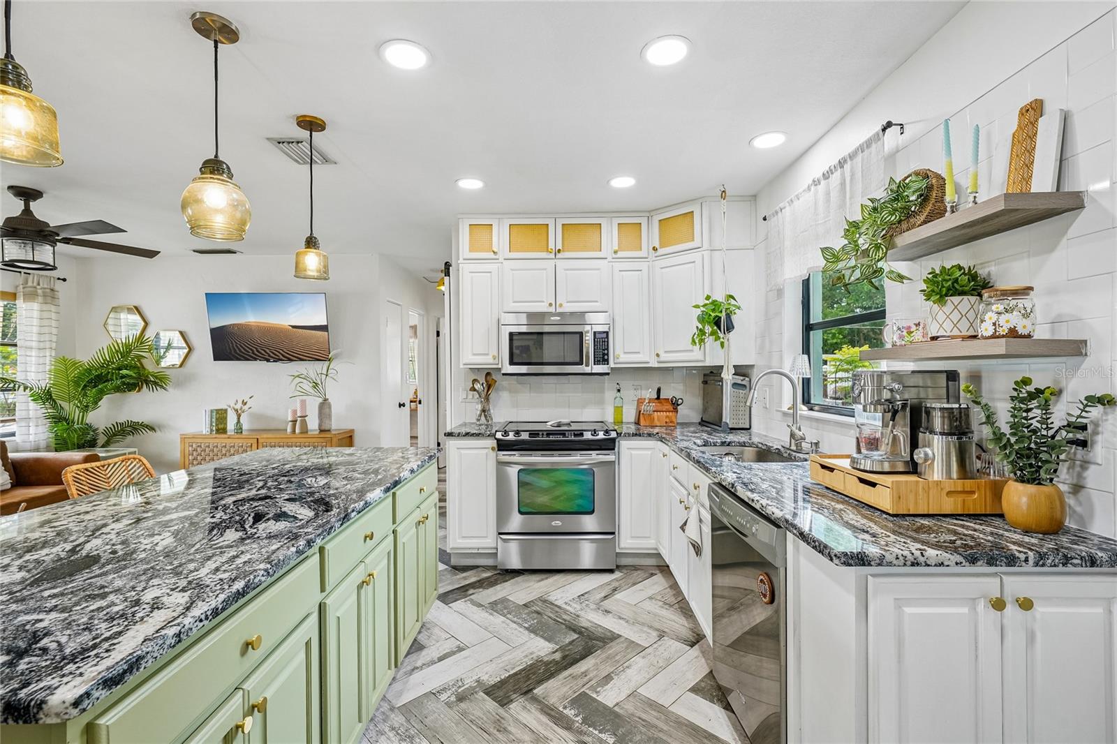 5201 11TH AVE N, ST PETERSBURG, FL, 33710