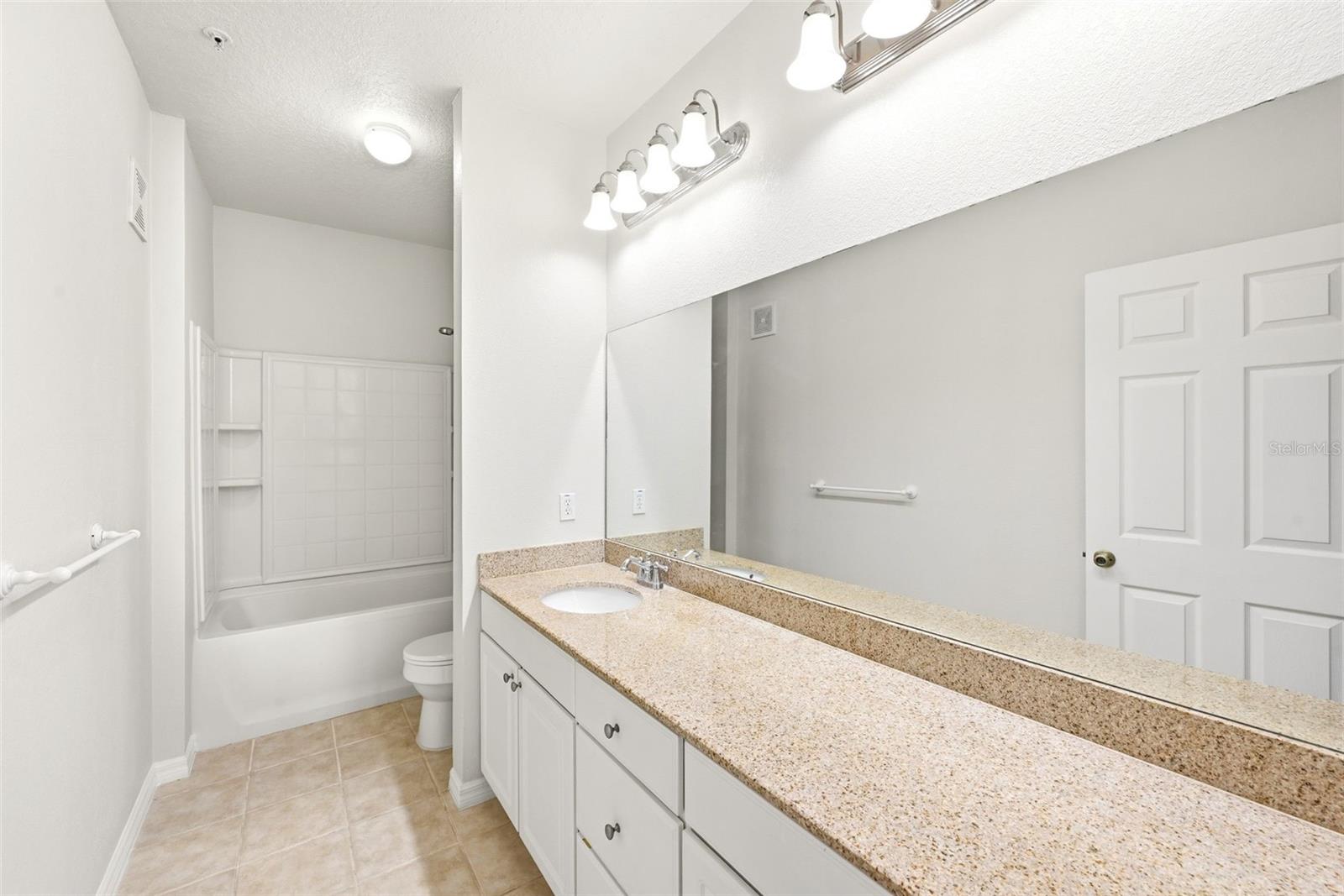 330 SOUTHERN PECAN CIR #205, WINTER GARDEN, FL, 34787
