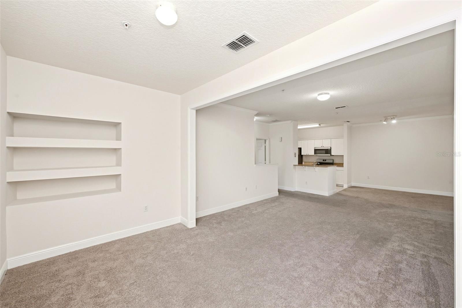 330 SOUTHERN PECAN CIR #205, WINTER GARDEN, FL, 34787