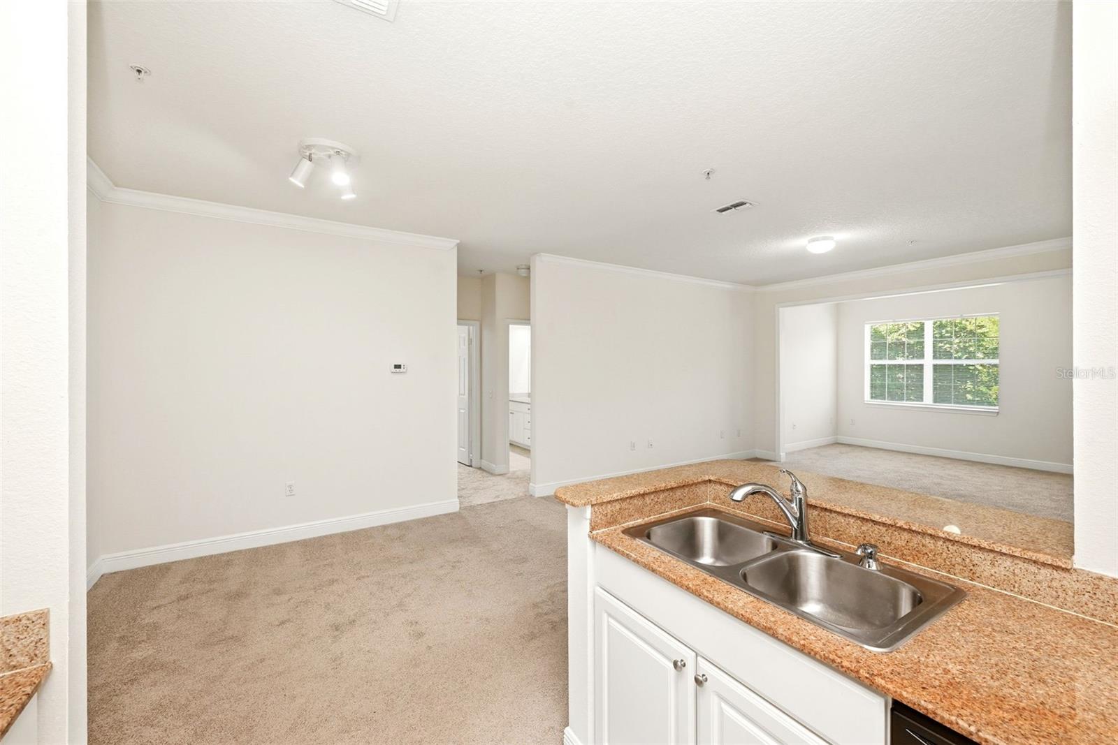 330 SOUTHERN PECAN CIR #205, WINTER GARDEN, FL, 34787