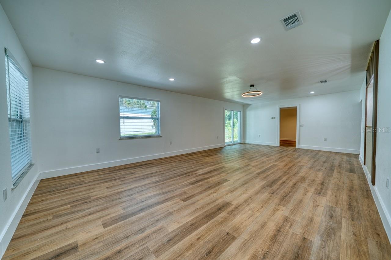 5405 OLD CHENEY HWY, ORLANDO, FL, 32807