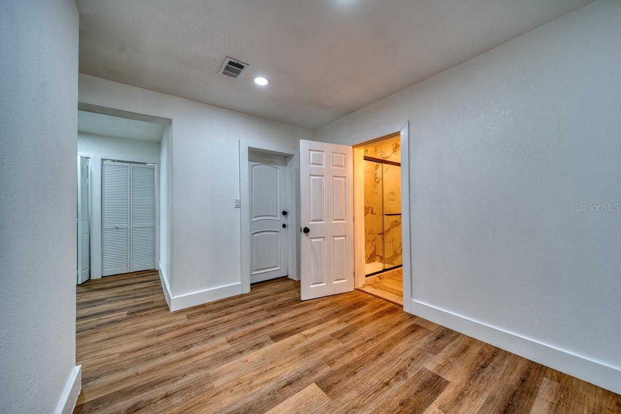 5405 OLD CHENEY HWY, ORLANDO, FL, 32807