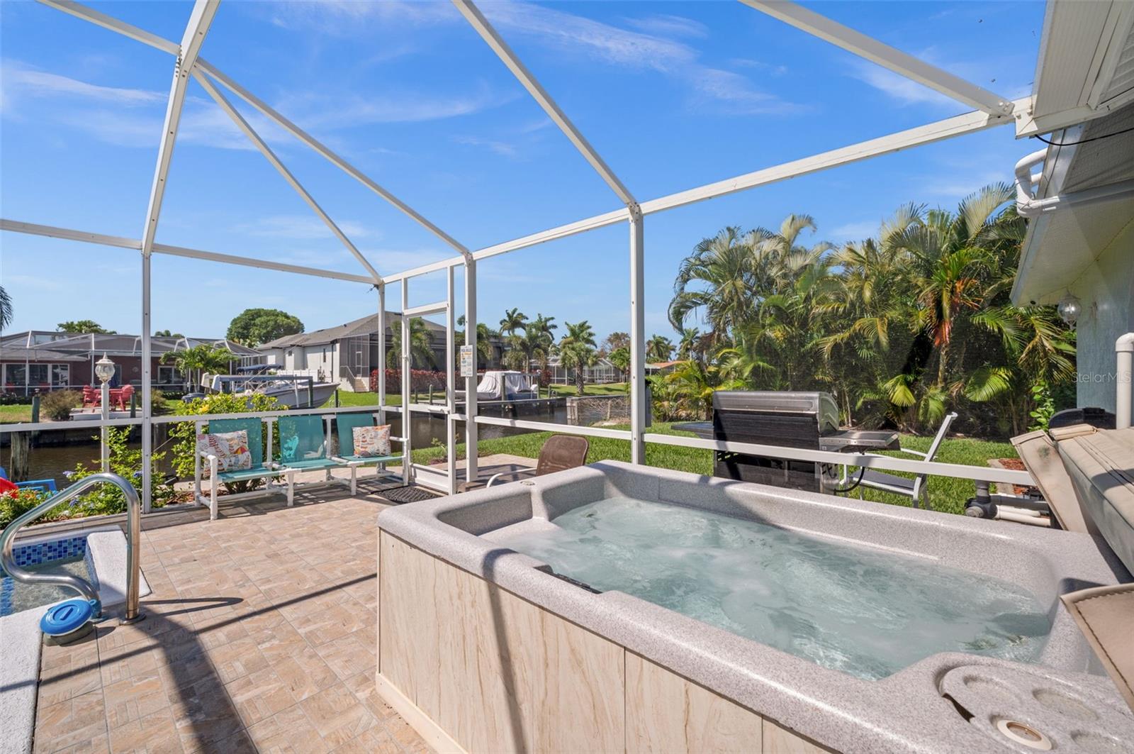 1432 VENETIAN CT, CAPE CORAL, FL, 33904