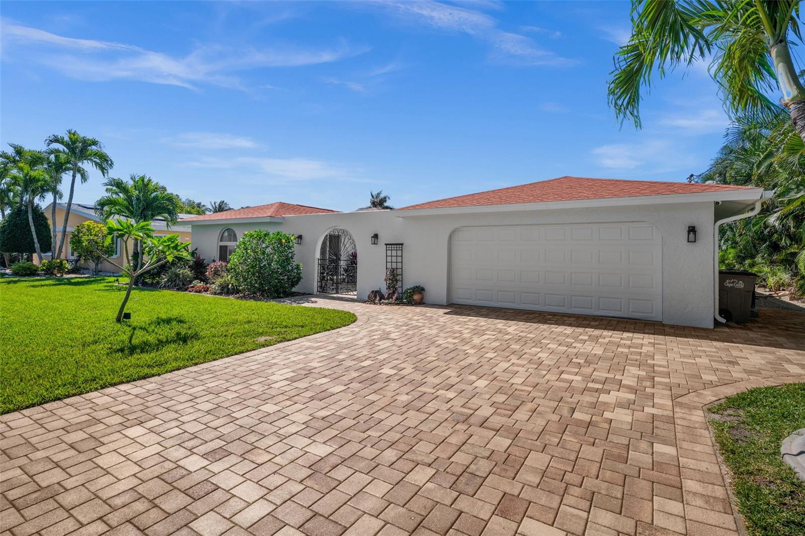 1432 VENETIAN CT, CAPE CORAL, FL, 33904