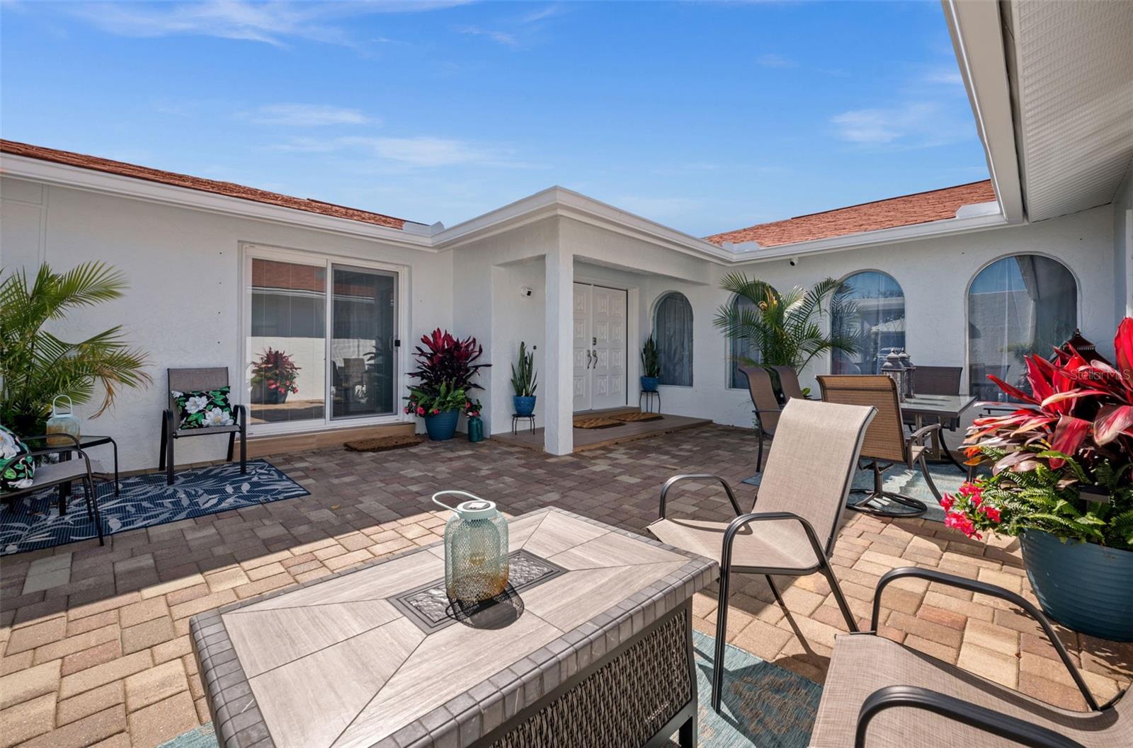 1432 VENETIAN CT, CAPE CORAL, FL, 33904