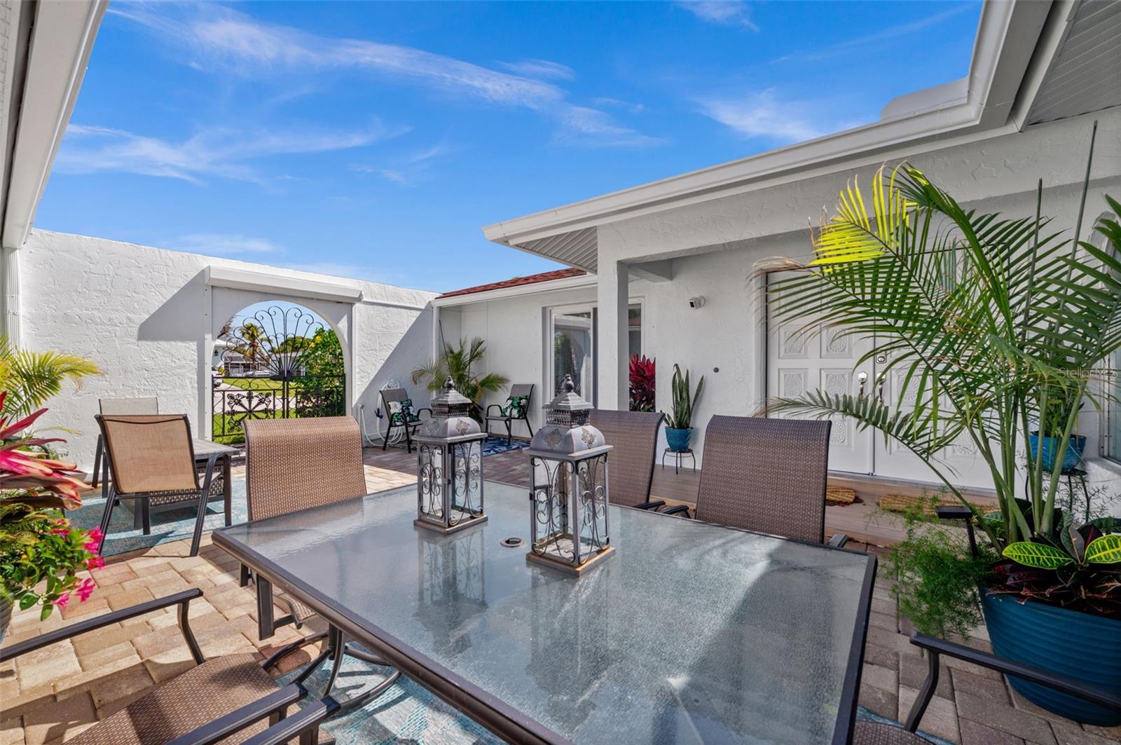 1432 VENETIAN CT, CAPE CORAL, FL, 33904