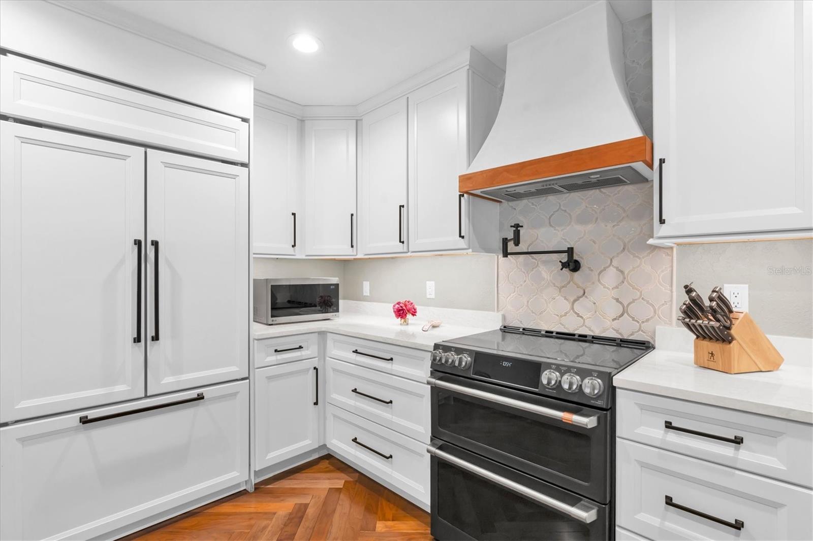 6145 2ND AVE N, ST PETERSBURG, FL, 33710