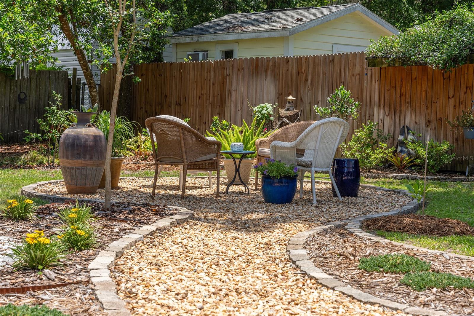 964 N GRANDVIEW ST, MOUNT DORA, FL, 32757