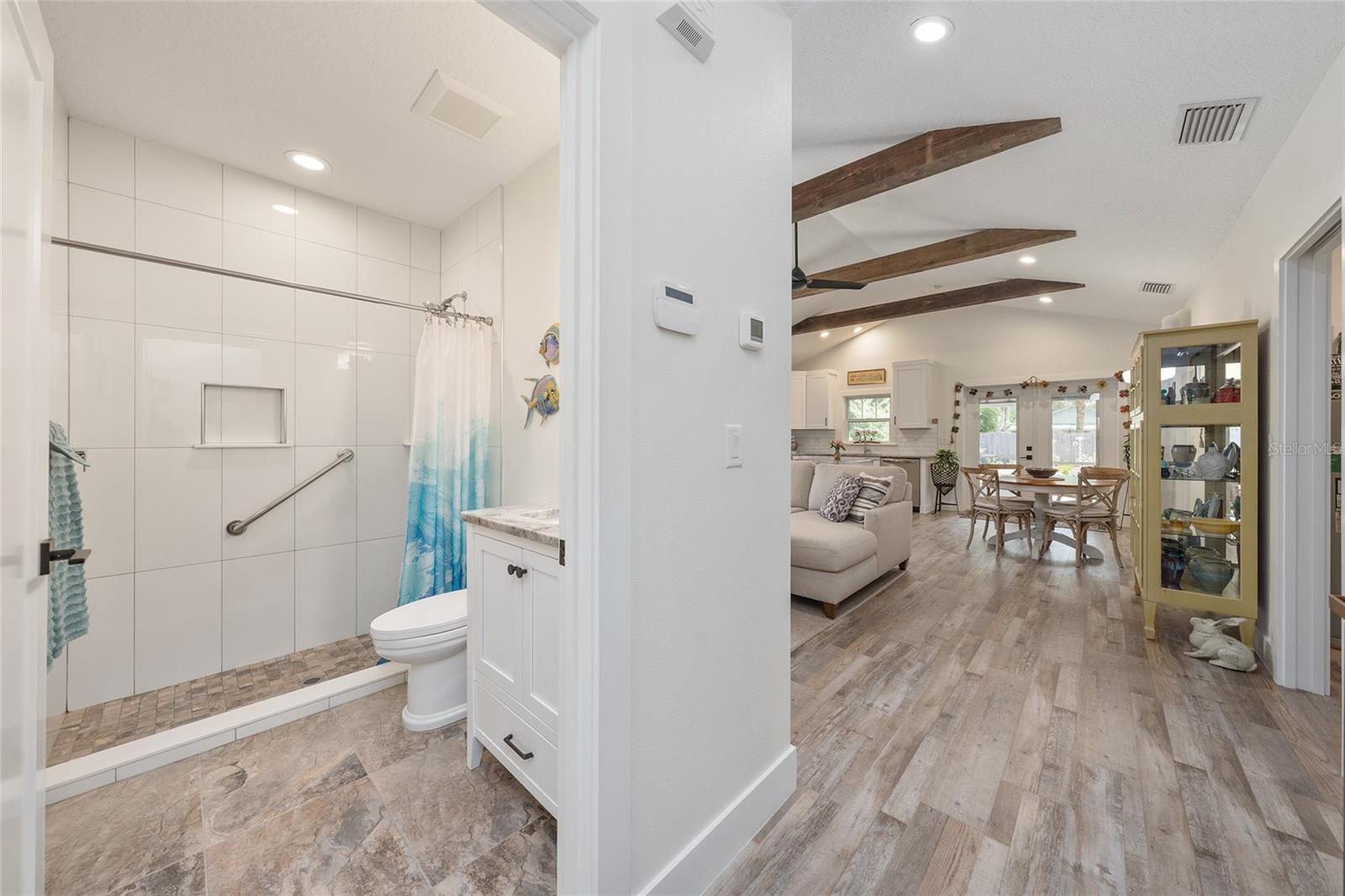 964 N GRANDVIEW ST, MOUNT DORA, FL, 32757
