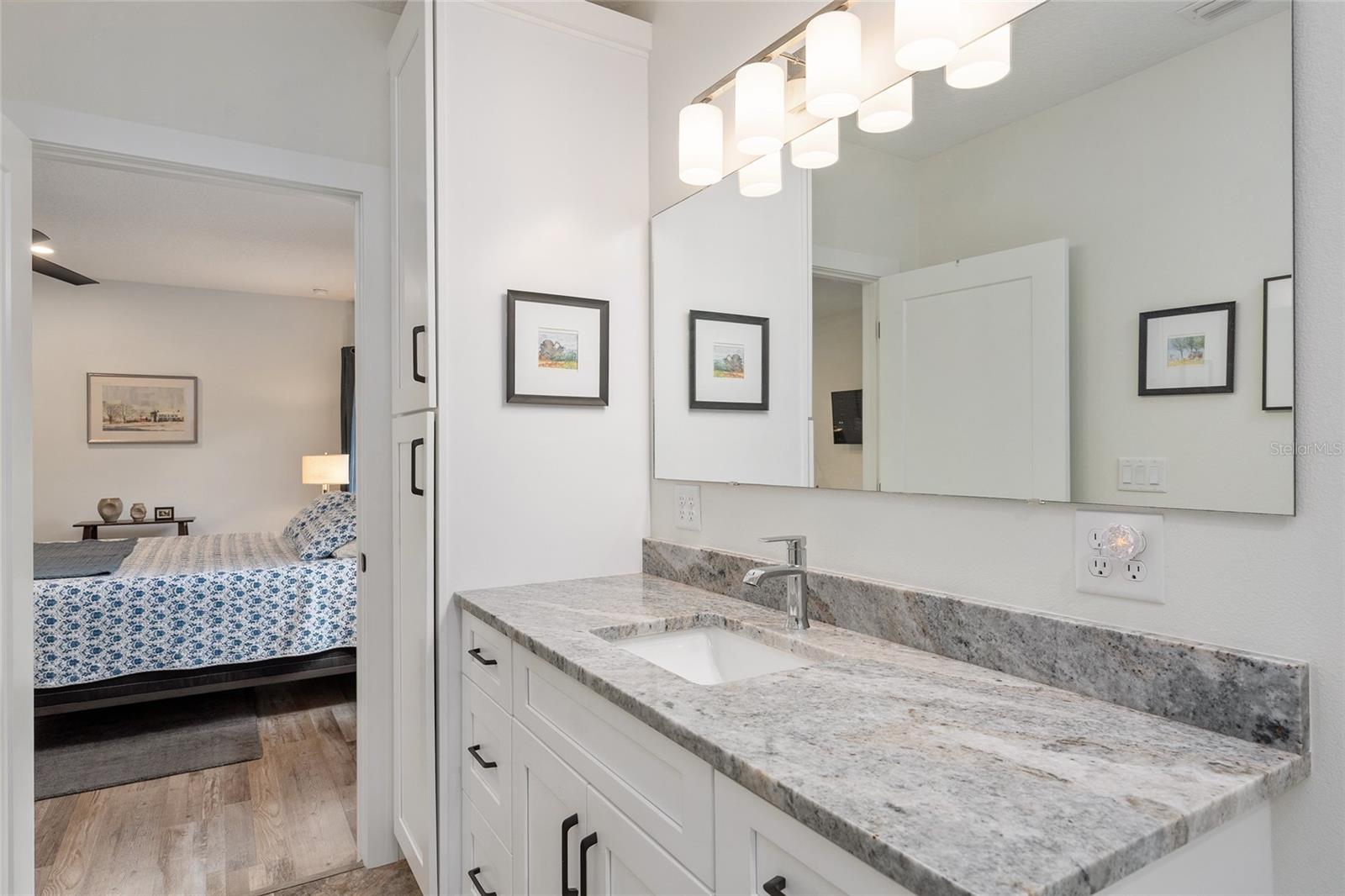 964 N GRANDVIEW ST, MOUNT DORA, FL, 32757