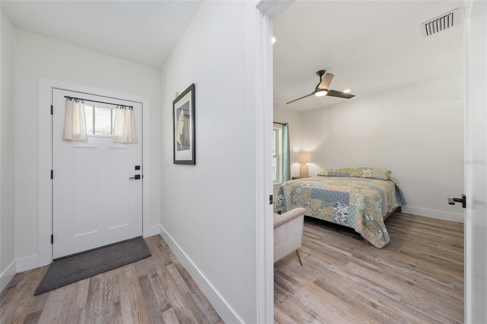 964 N GRANDVIEW ST, MOUNT DORA, FL, 32757