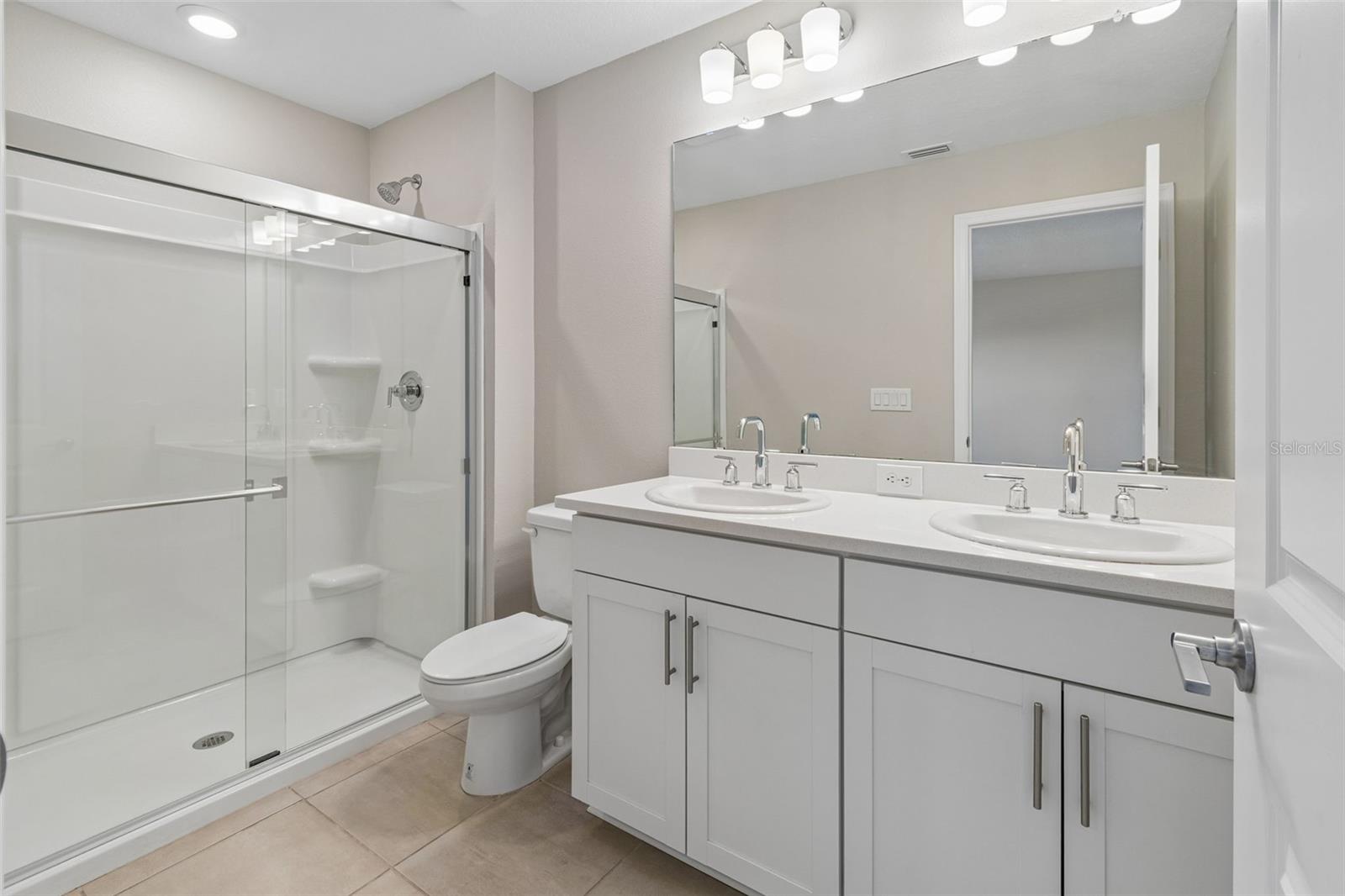 2470 PARAVANE WAY, WESLEY CHAPEL, FL, 33543