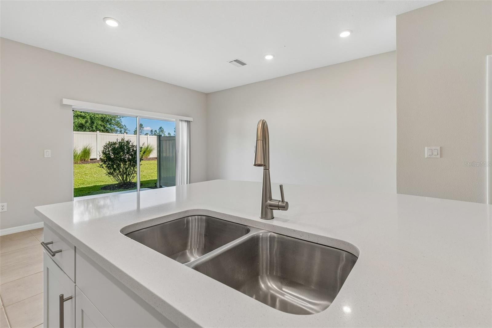 2470 PARAVANE WAY, WESLEY CHAPEL, FL, 33543