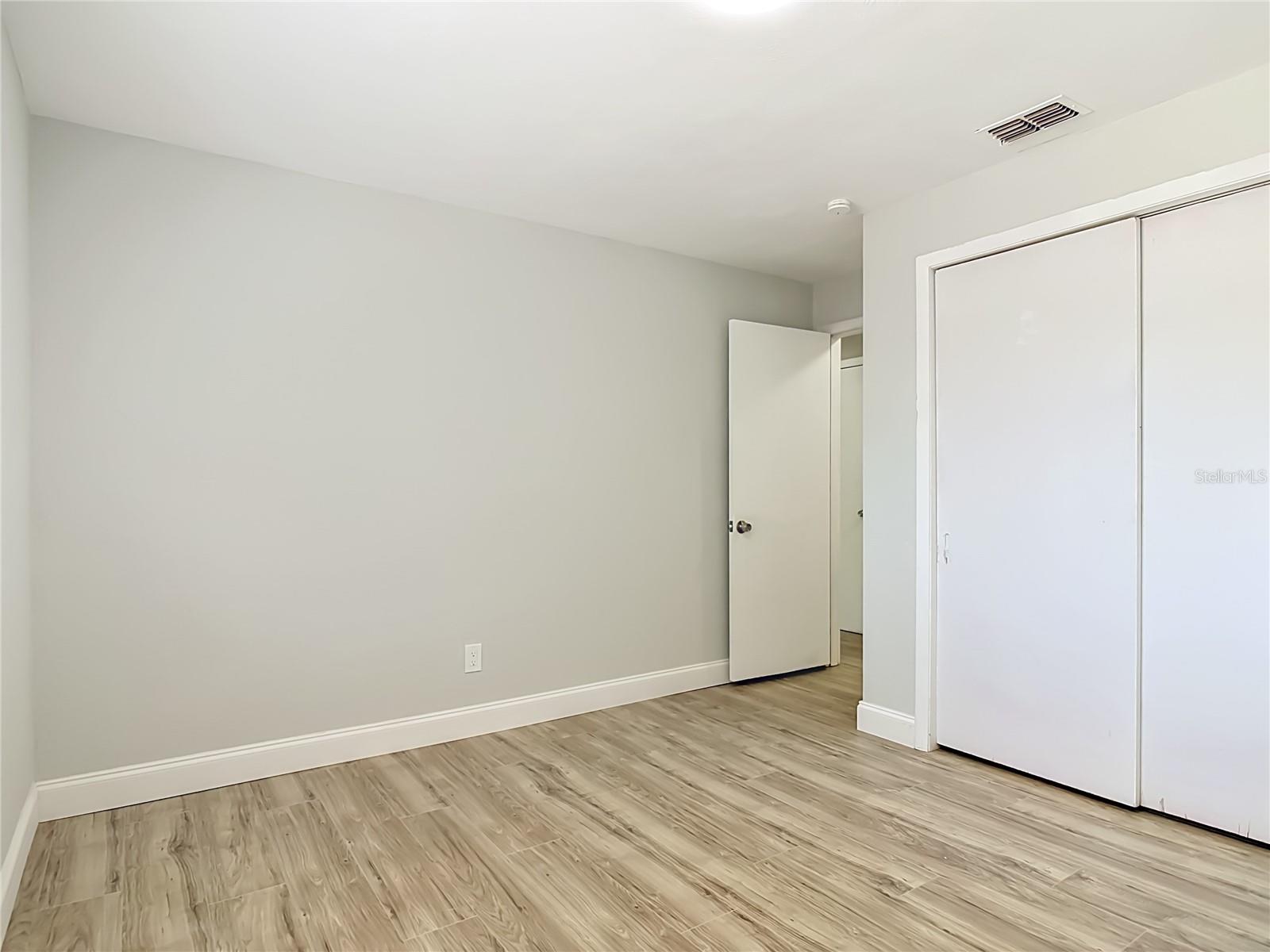 1495 GRANADA AVE, DAYTONA BEACH, FL, 32117