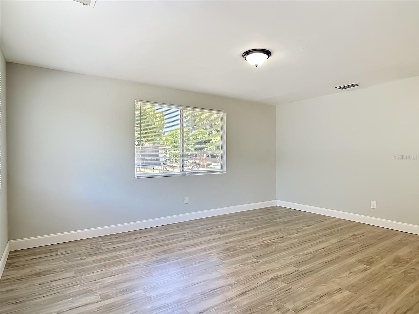 1495 GRANADA AVE, DAYTONA BEACH, FL, 32117