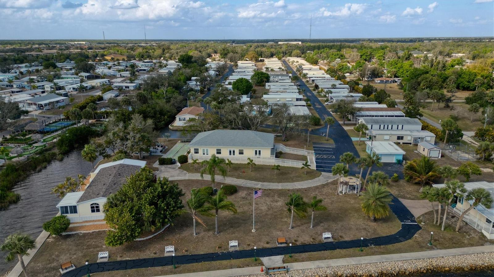 24437 HARBORVIEW RD #5, PUNTA GORDA, FL, 33980