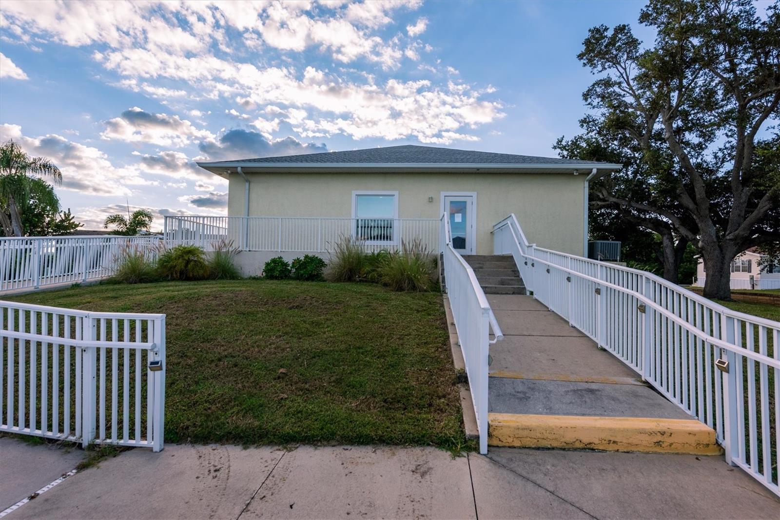 24437 HARBORVIEW RD #5, PUNTA GORDA, FL, 33980