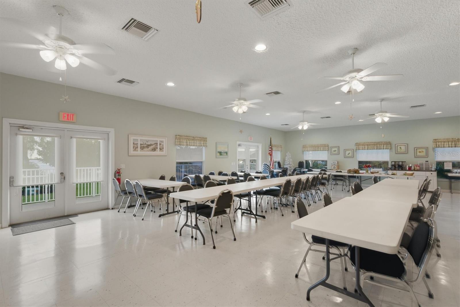 24437 HARBORVIEW RD #5, PUNTA GORDA, FL, 33980