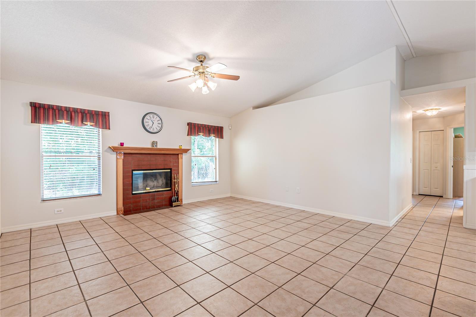7629 WESTPOINT DR, WESLEY CHAPEL, FL, 33544