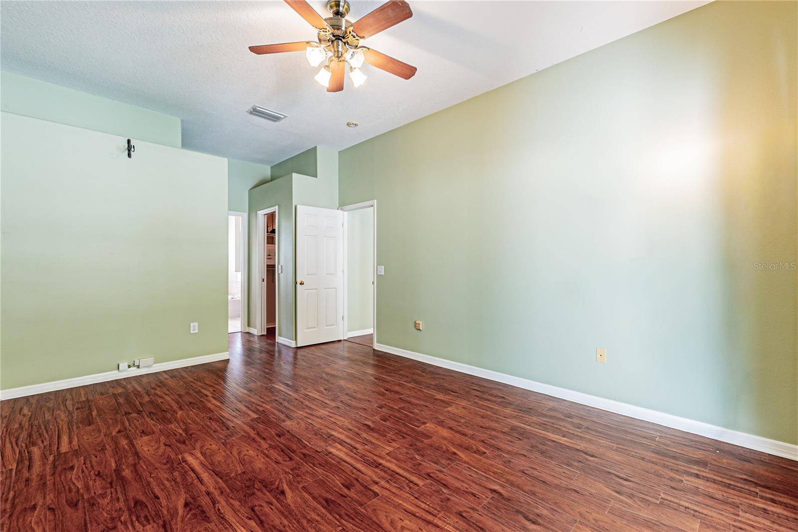 7629 WESTPOINT DR, WESLEY CHAPEL, FL, 33544