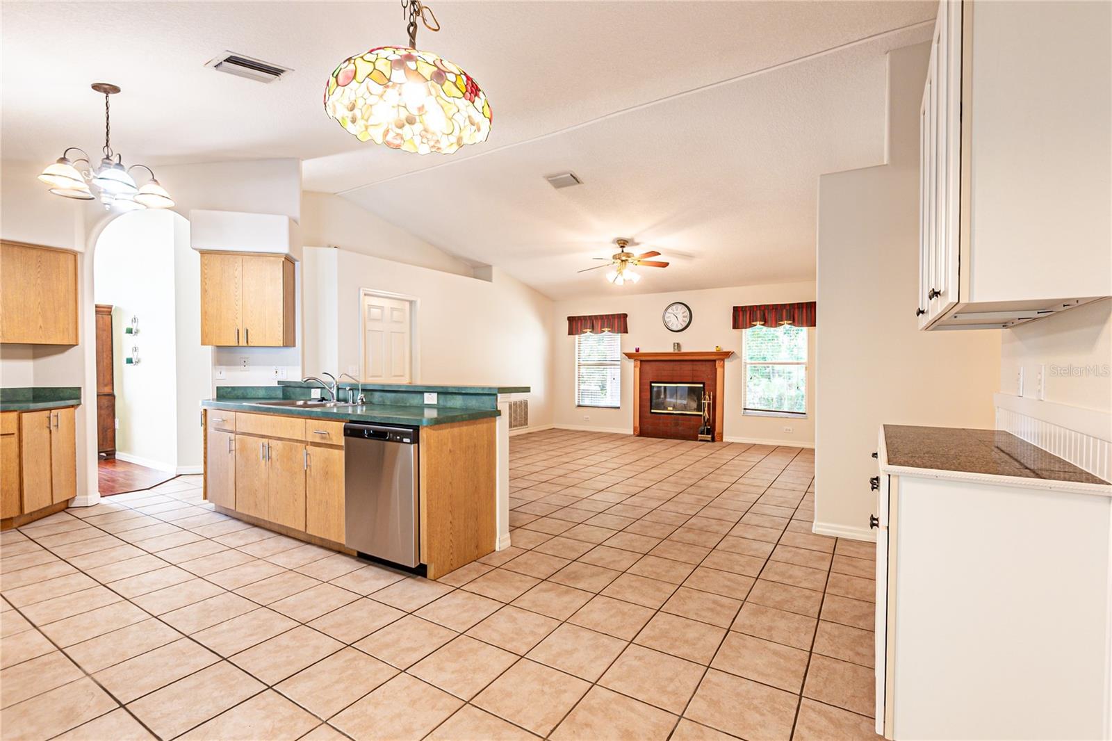 7629 WESTPOINT DR, WESLEY CHAPEL, FL, 33544