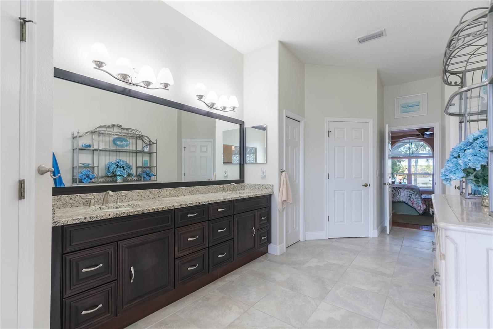 10717 CORY LAKE DR, TAMPA, FL, 33647