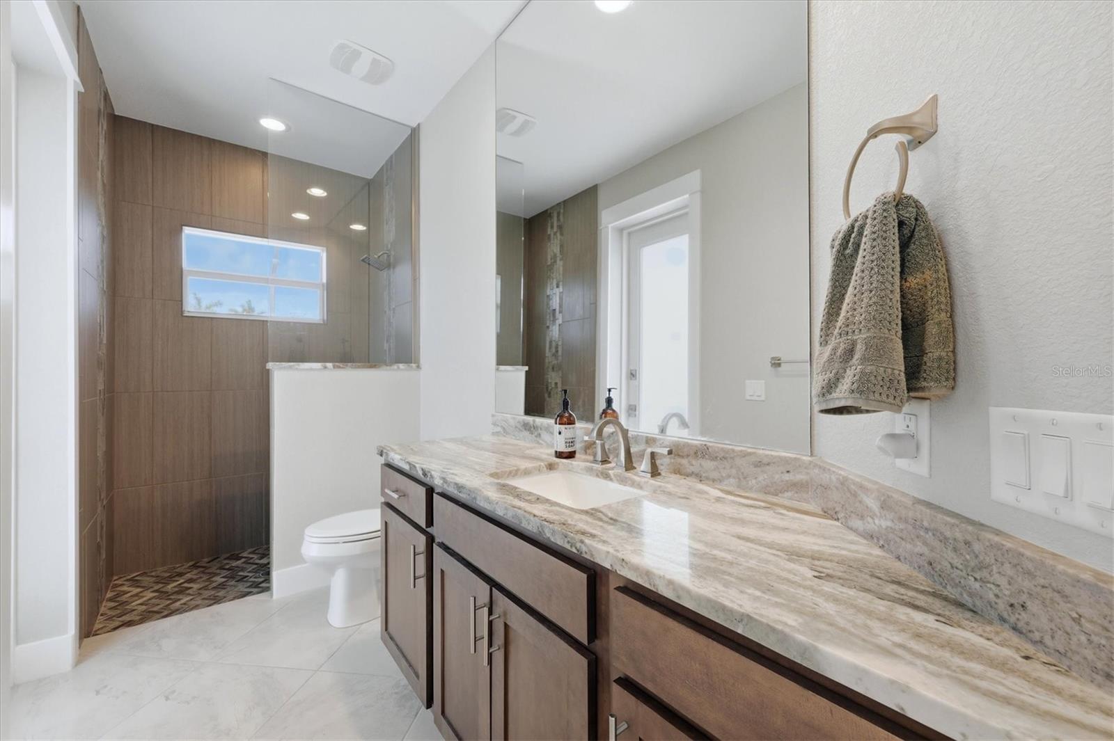 15530 STAUNTON CIR, PORT CHARLOTTE, FL, 33981
