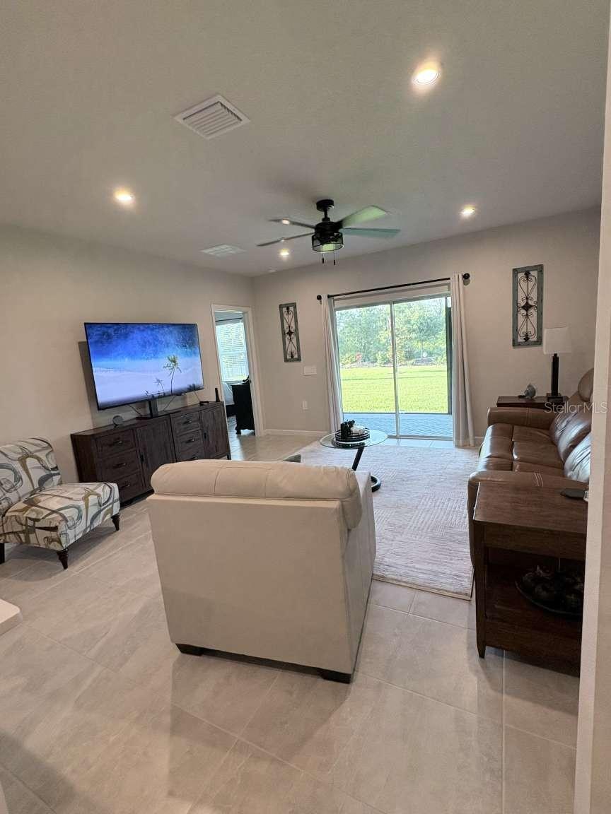 1982 W PALMS DR, PORT CHARLOTTE, FL, 33953