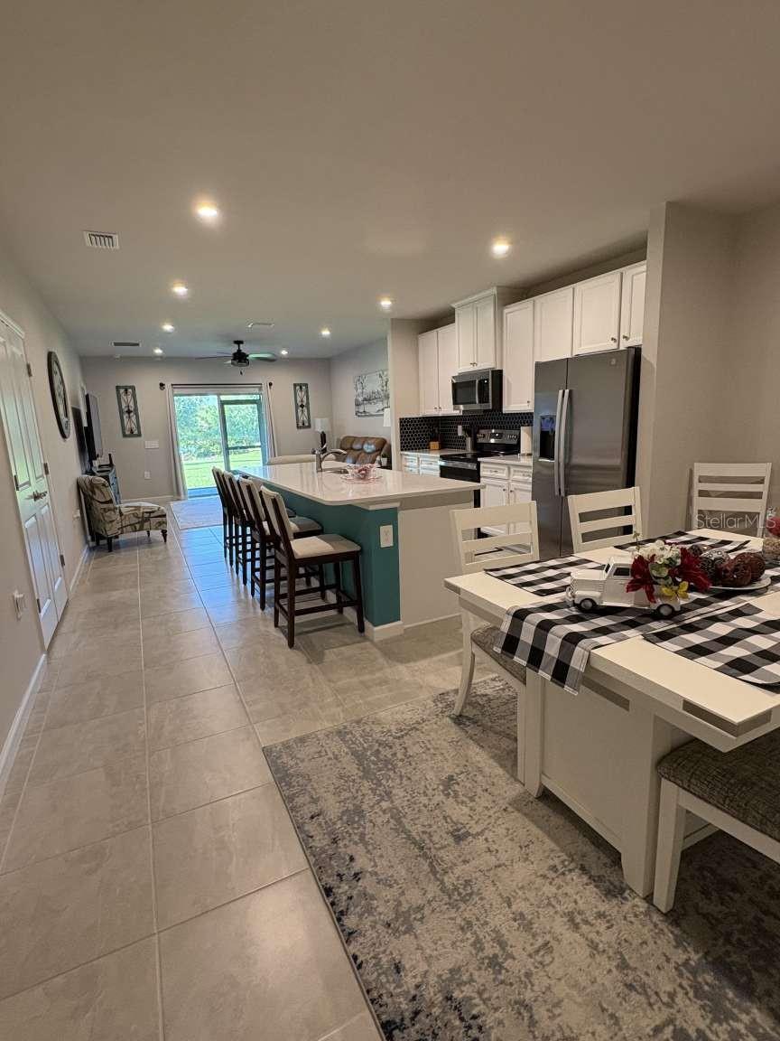 1982 W PALMS DR, PORT CHARLOTTE, FL, 33953