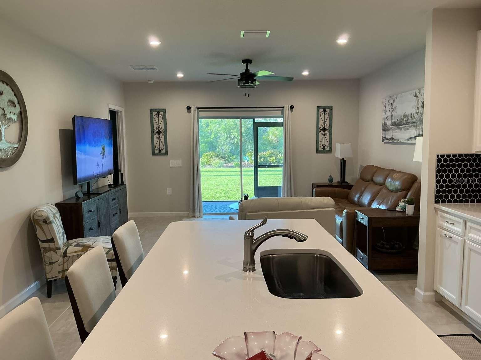 1982 W PALMS DR, PORT CHARLOTTE, FL, 33953