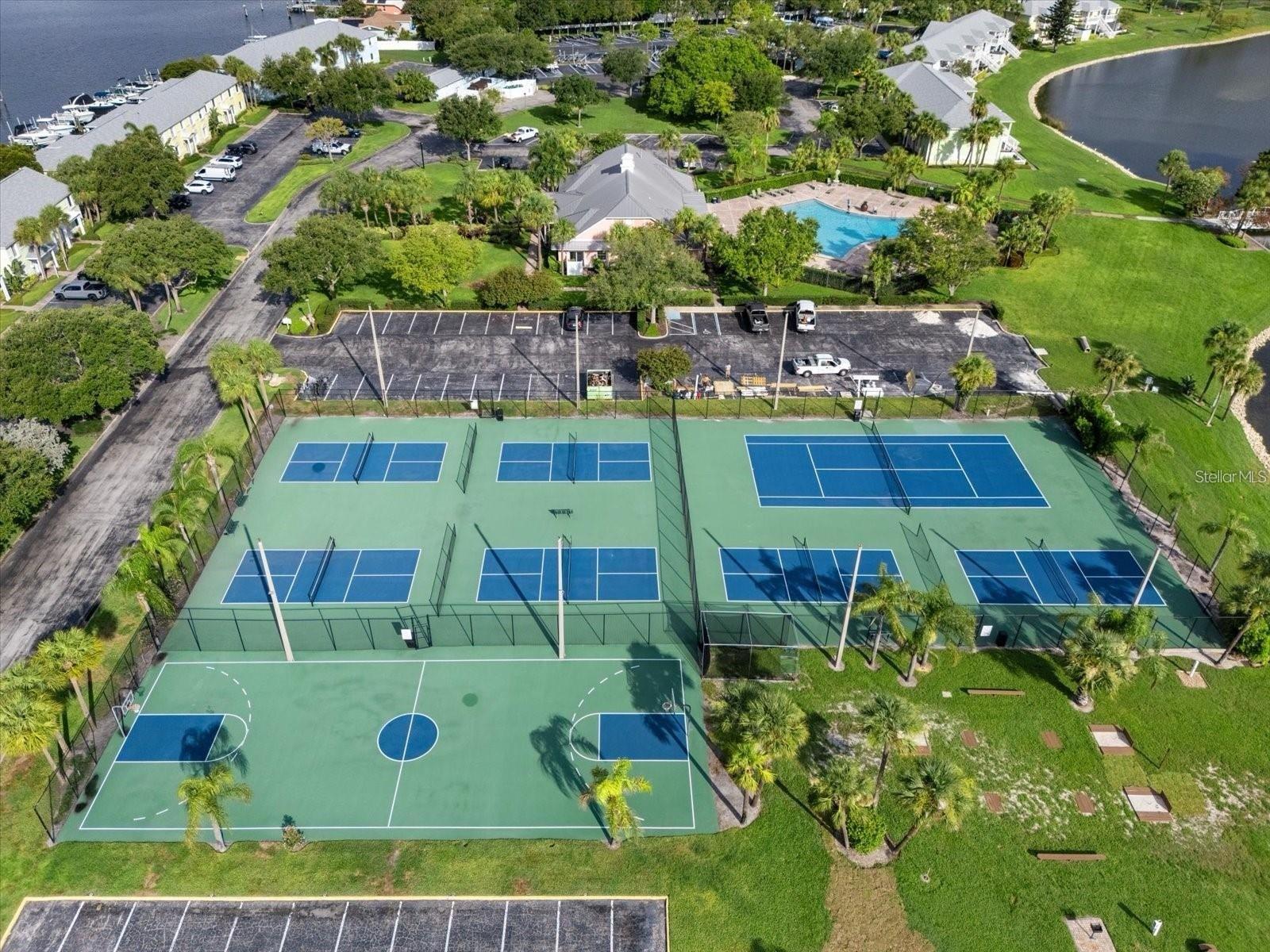 5110 COQUINA KEY DR SE #C furnished, ST PETERSBURG, FL, 33705
