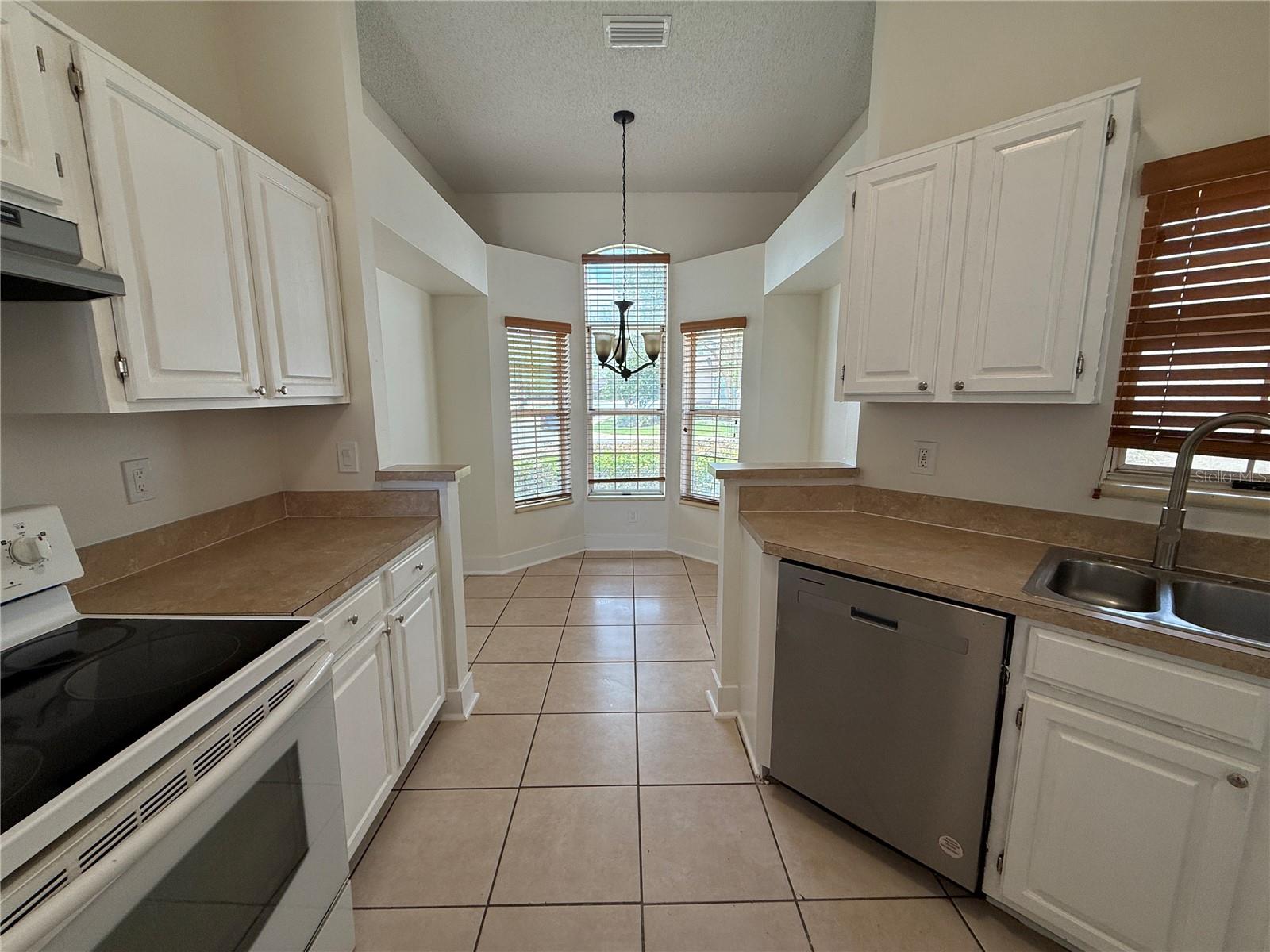 14457 MANDOLIN DR, ORLANDO, FL, 32837