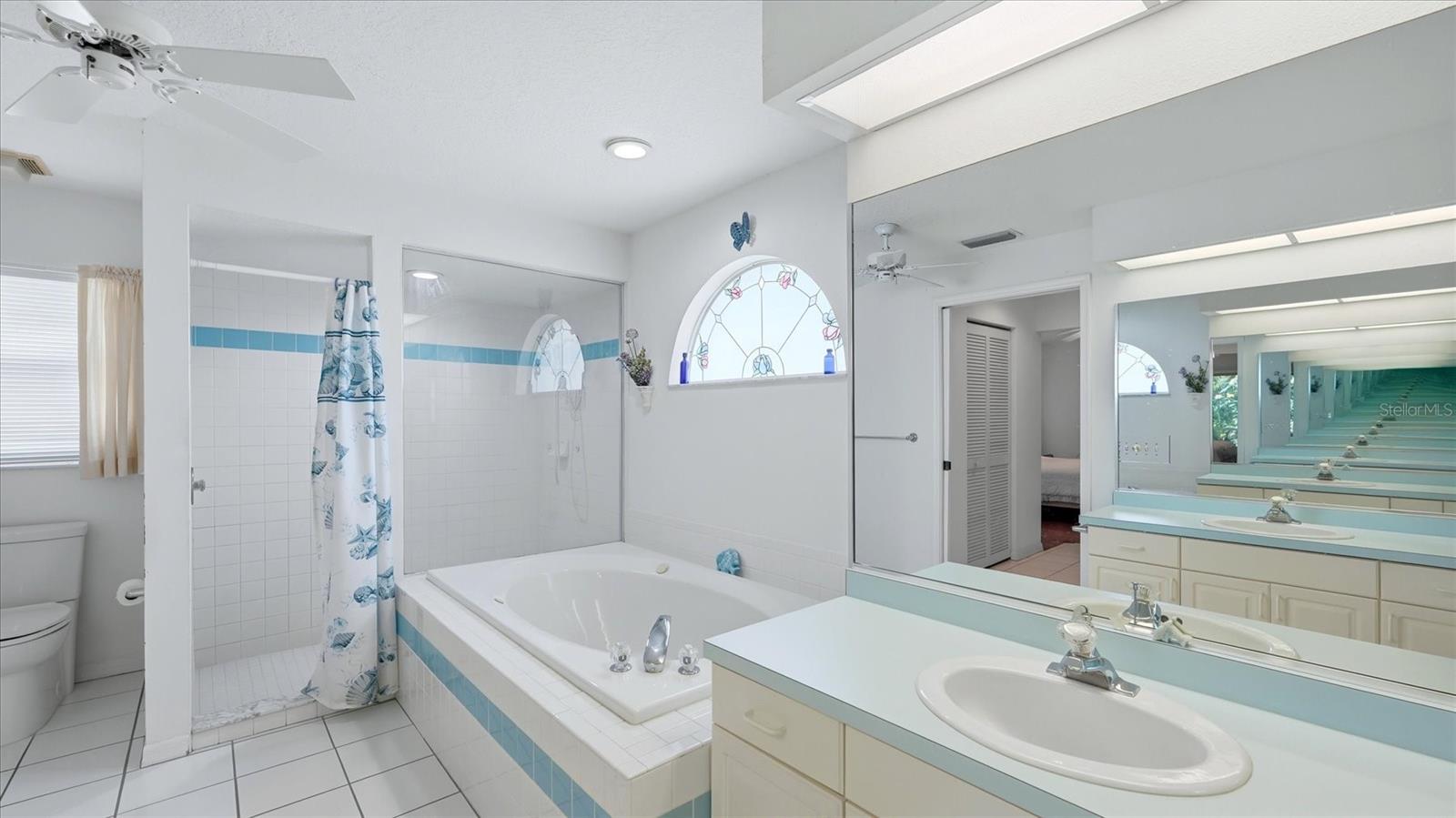 6157 55TH AVENUE CIR E, BRADENTON, FL, 34203